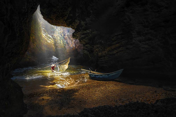 Hang Mắt Rồng